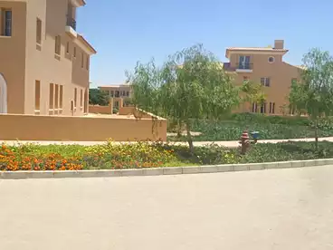 فلل للبيع - 4 غرف