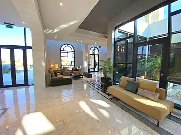 شقق للبيع - 1 غرف - بالدور 0