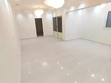 Apartments For sale - 2 rooms - floor 5