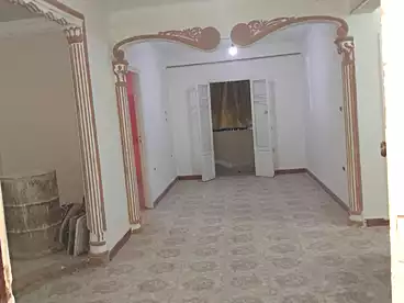 شقق للبيع - 3 غرف - بالدور 1