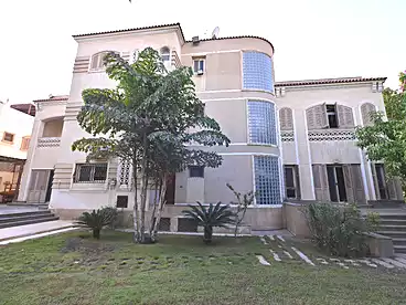 Villas For sale - 8 rooms
