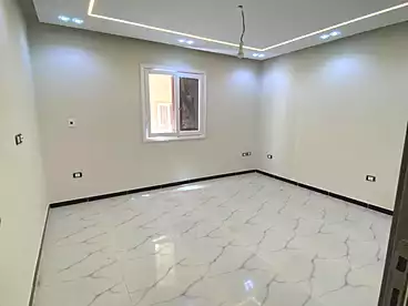 شقق للبيع - 3 غرف - بالدور 1