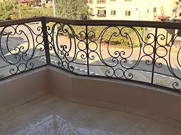 عقارات للبيع - 3 غرف - بالدور 2
