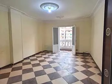 شقق للبيع في شارع محمود عوض، البيطاش، 120 متر