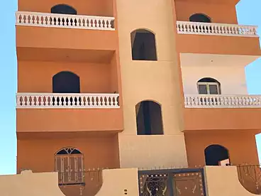 شقق للبيع - 3 غرف - بالدور 2
