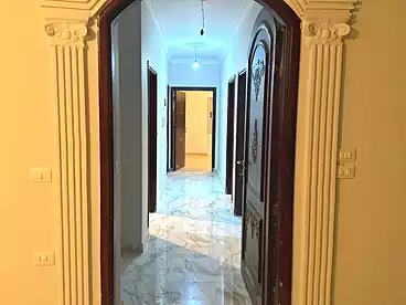 شقق للإيجار - 3 غرف - بالدور 0