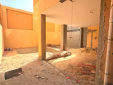 شقة بحديقة للبيع - 3 غرف - بالدور 0