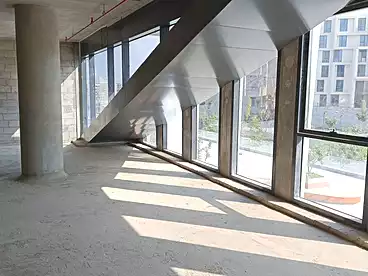 مكاتب للإيجار - 1 غرف - بالدور 1