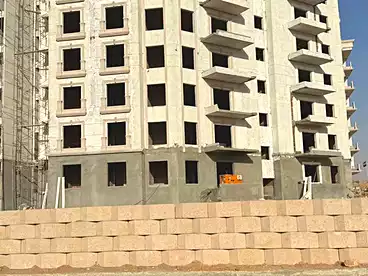 شقق للبيع - 3 غرف - بالدور 1