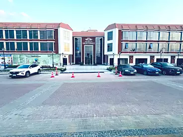 مطاعم للإيجار - بالدور 1