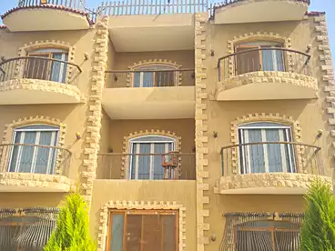 Villas For sale - 9 rooms
