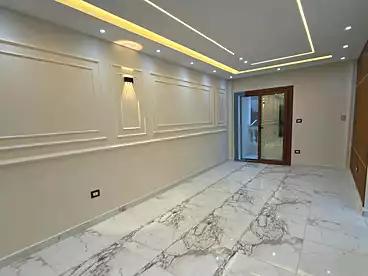 Apartments For sale - 2 rooms - floor 4