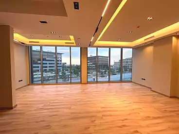 Offices For rent - 1 rooms - floor 1