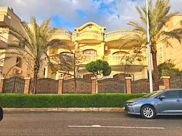 Separate Villa For sale - 9 rooms