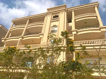 Apartment with Garden For sale - 3 rooms - floor 1