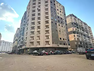 Apartments For sale - 3 rooms - floor 1
