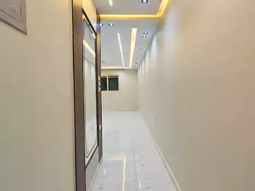 شقق للبيع - 3 غرف - بالدور 4