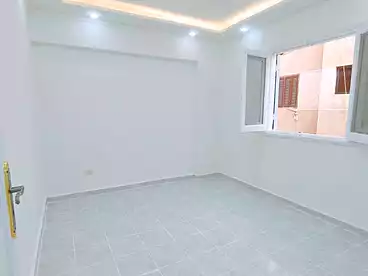 شقق للبيع - 2 غرف - بالدور 4
