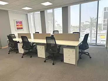مساحة مكتبية للإيجار - بالدور 0
