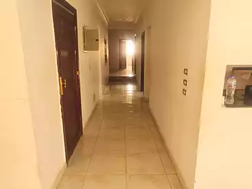 عقارات للإيجار - 3 غرف - بالدور 1