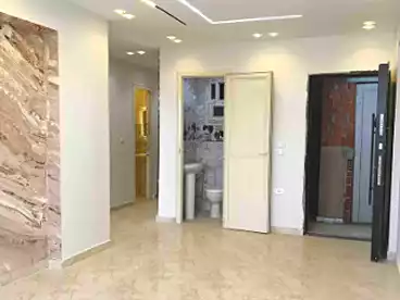 Apartments For sale - 3 rooms - floor 5