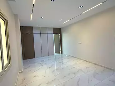 Apartments For sale - 3 rooms - floor 2
