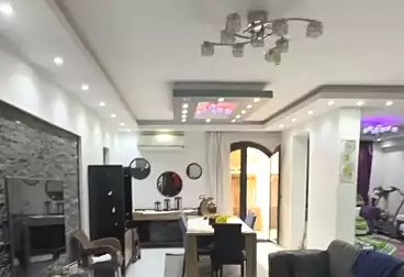 عقارات للبيع - 3 غرف - بالدور 9