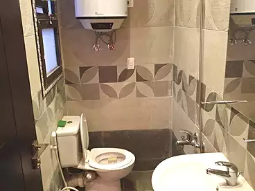 Apartments For sale - 4 rooms - floor 1