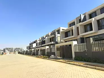 فلل للبيع - 5 غرف