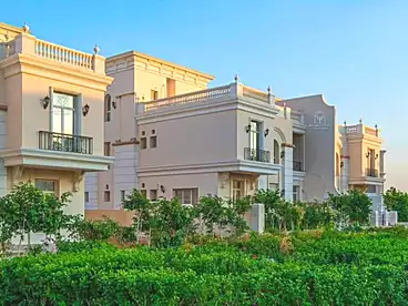 عقارات للبيع - 5 غرف