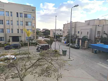 شقق للبيع - 3 غرف - بالدور 0