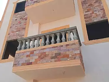 Building For sale - 6 rooms