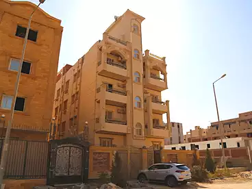 شقق للبيع - 3 غرف - بالدور 4