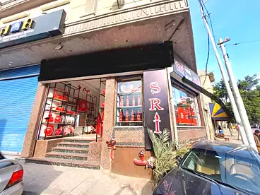 محلات للبيع - بالدور 0