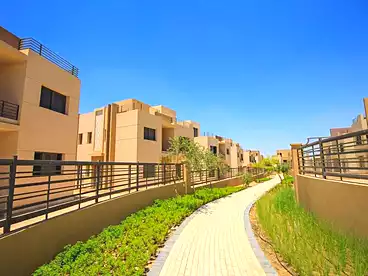 توين هاوس للبيع - 3 غرف