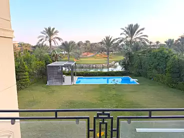 دوبلكس بحديقة للبيع - 4 غرف - بالدور 0