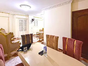 شقق مفروشة للبيع - 3 غرف - بالدور 5