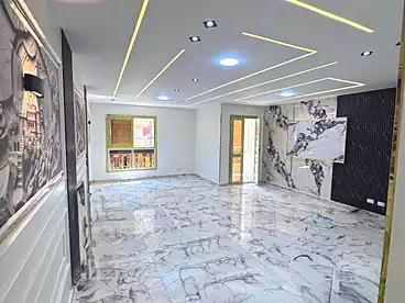 شقق للبيع في شارع خليل حماده، سيدي بشر بحري، 220 متر