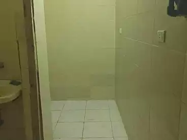 تجاري للإيجار في شارع الشهيد احمد حمدي، الطوابق، 90 متر