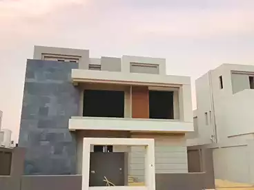 عقارات للبيع - 5 غرف