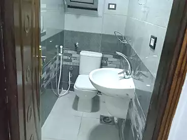 Commercial For rent in Gamal Abdel Nasser St., El Asafra, 100 sqm