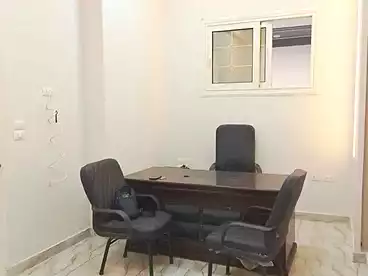 إداري للبيع - 1 غرف - بالدور 0