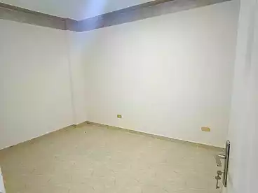 شقق للبيع - 3 غرف - بالدور 3