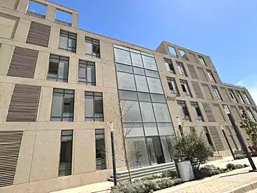 Administrative Building For rent - 12 rooms