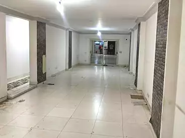 مكاتب للإيجار - 3 غرف - بالدور 3