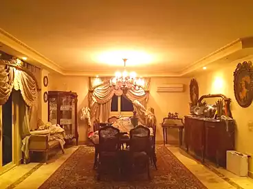 Apartments For sale in Ard El Golf, Heliopolis - Masr El Gedida, 250 sqm