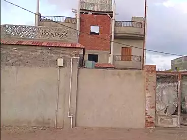 منزل / بيت للبيع - 4 غرف