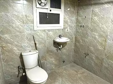 Apartments For sale in El Nozha St., Ard El Golf, 220 sqm