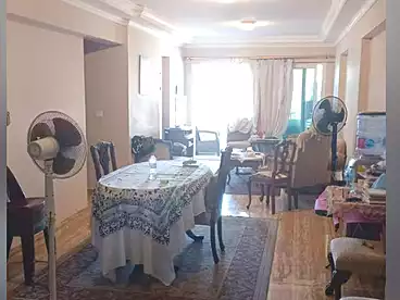 شقق للإيجار في كامب شيزار، الاسكندرية، 170 متر