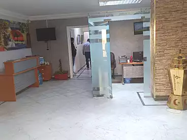 إداري للإيجار في شارع مصطفي رفعت، شيراتون، 200 متر